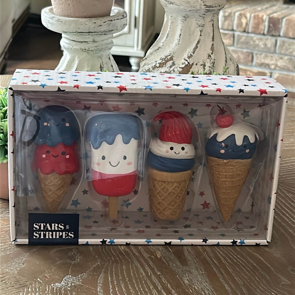 NEW! Set 4 Americana Patriotic Summer Ice Cream Decor Resin Statue